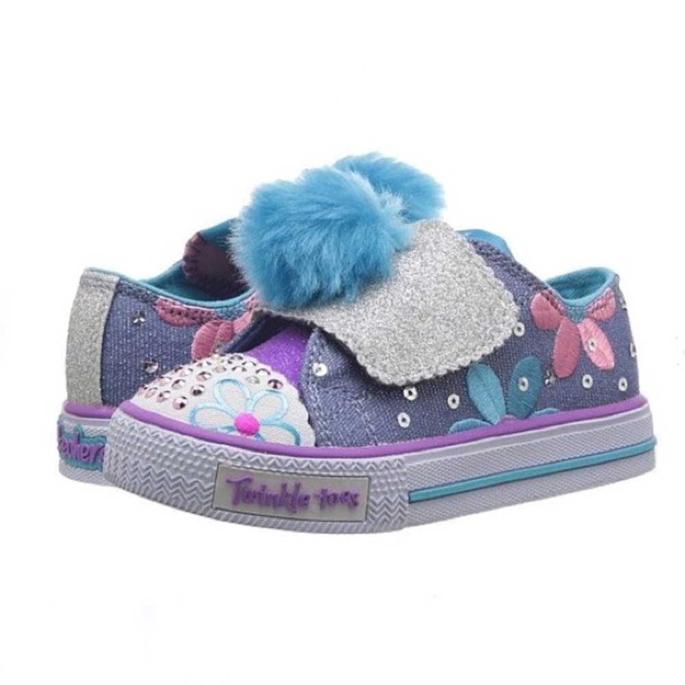 NWT Skechers Light Up Twinkle Toe Pom Daisy Shoes